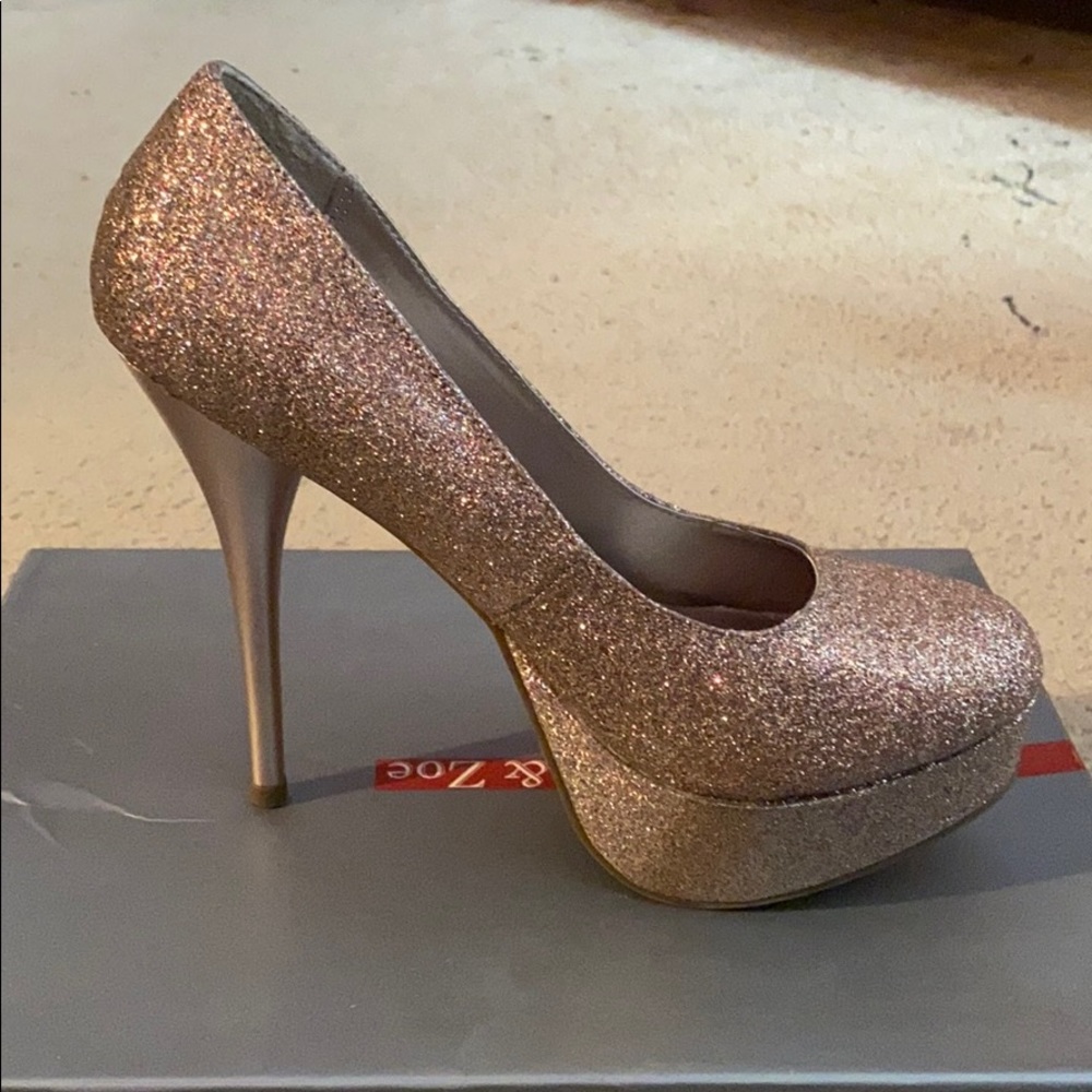 Platform glittery